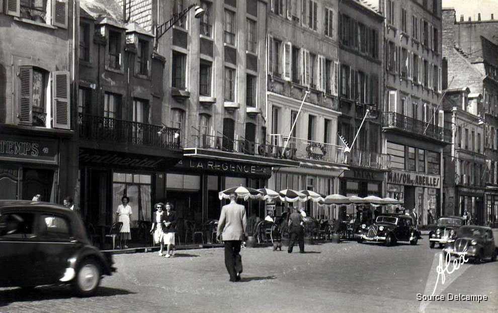 50 Cherbourg Le Quai Caligny II.jpg